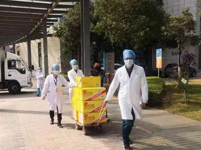 繼近20萬隻N95口罩馳援武漢，BBIN宝盈再捐300萬堅果食品物資！
